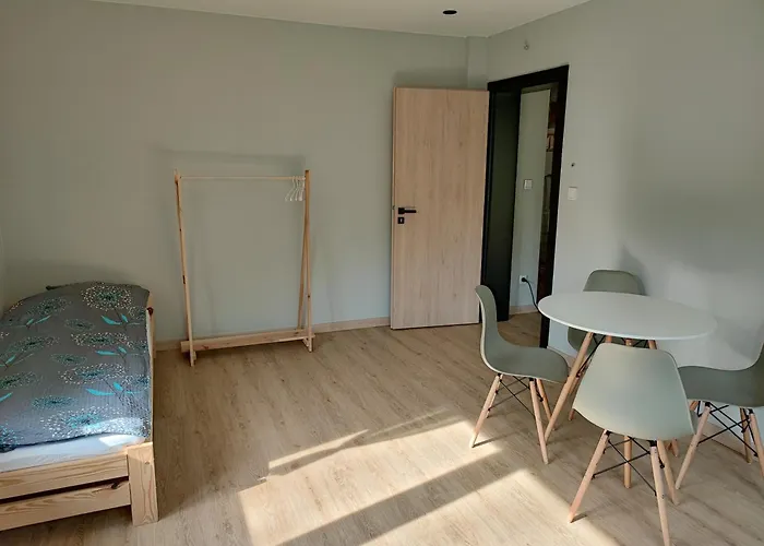 Pod Groniem Nyaraló