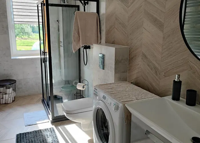 Pod Groniem Nyaraló *