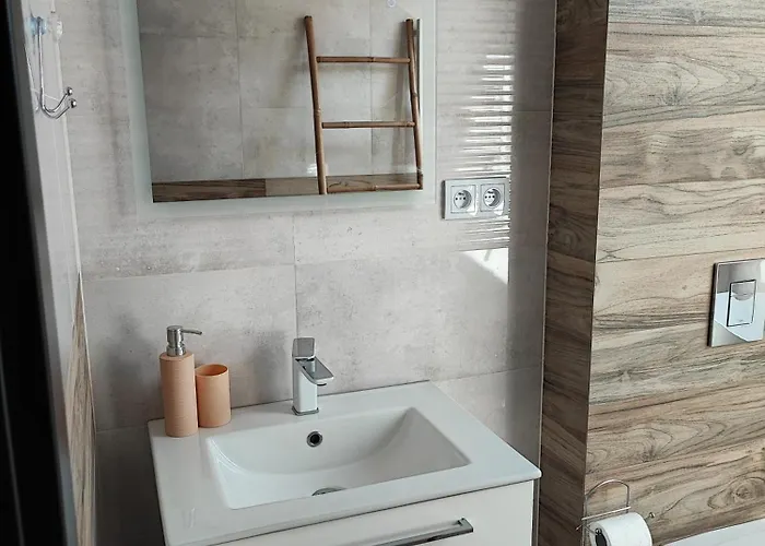 Pod Groniem Nyaraló