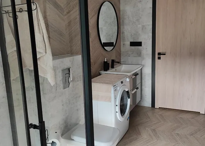 Pod Groniem Nyaraló *